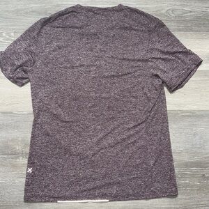 Lululemon T-shirt short sleeve nice colors purple like new  . SZ L